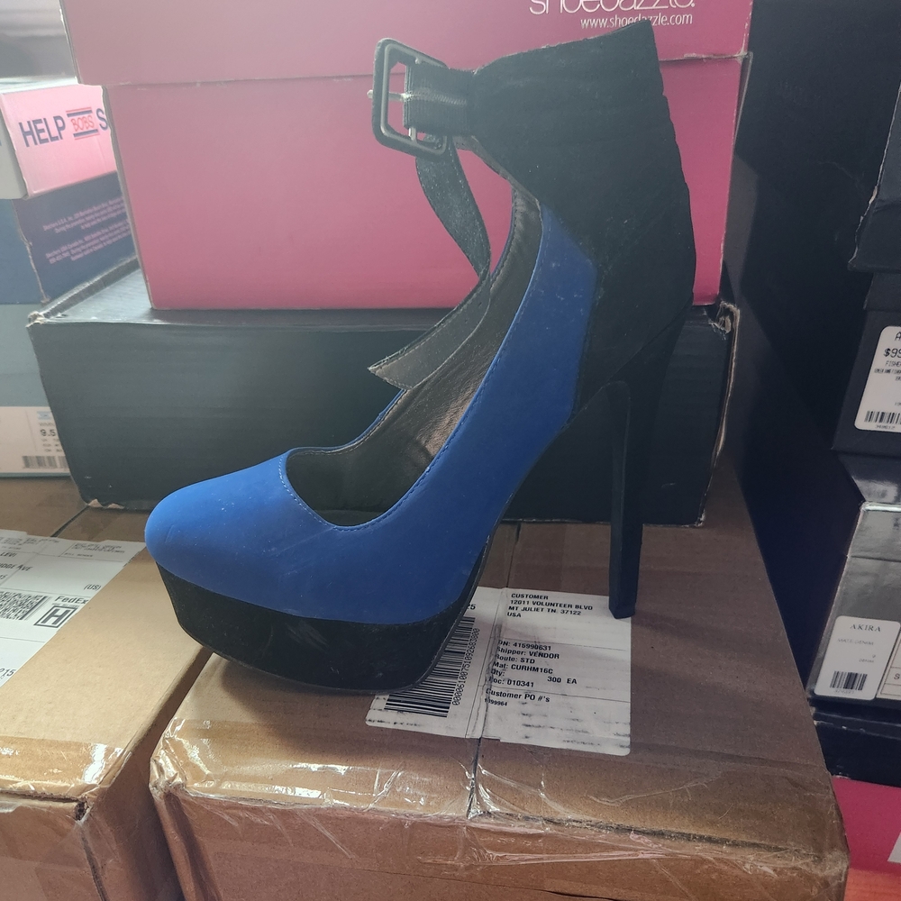 Heels - Picture 14 of 16